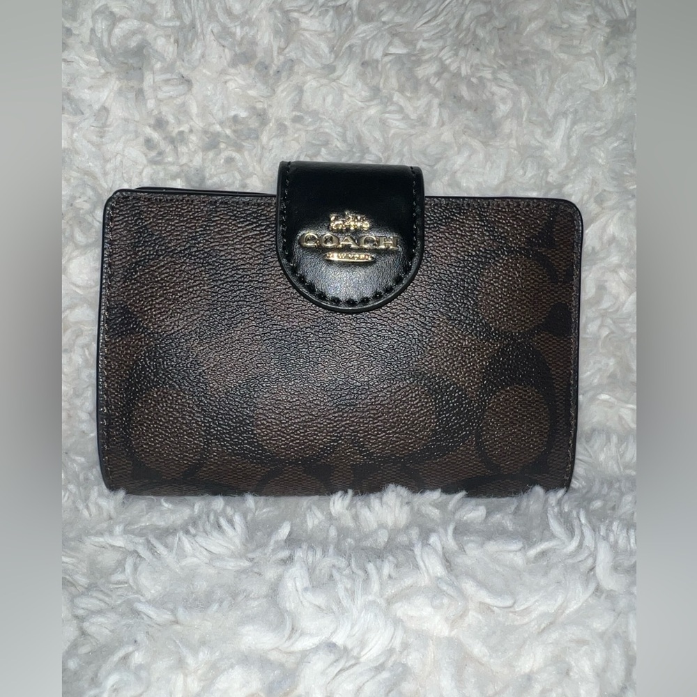 Coach Medium Corner Zip Wallet In Signature Canvas